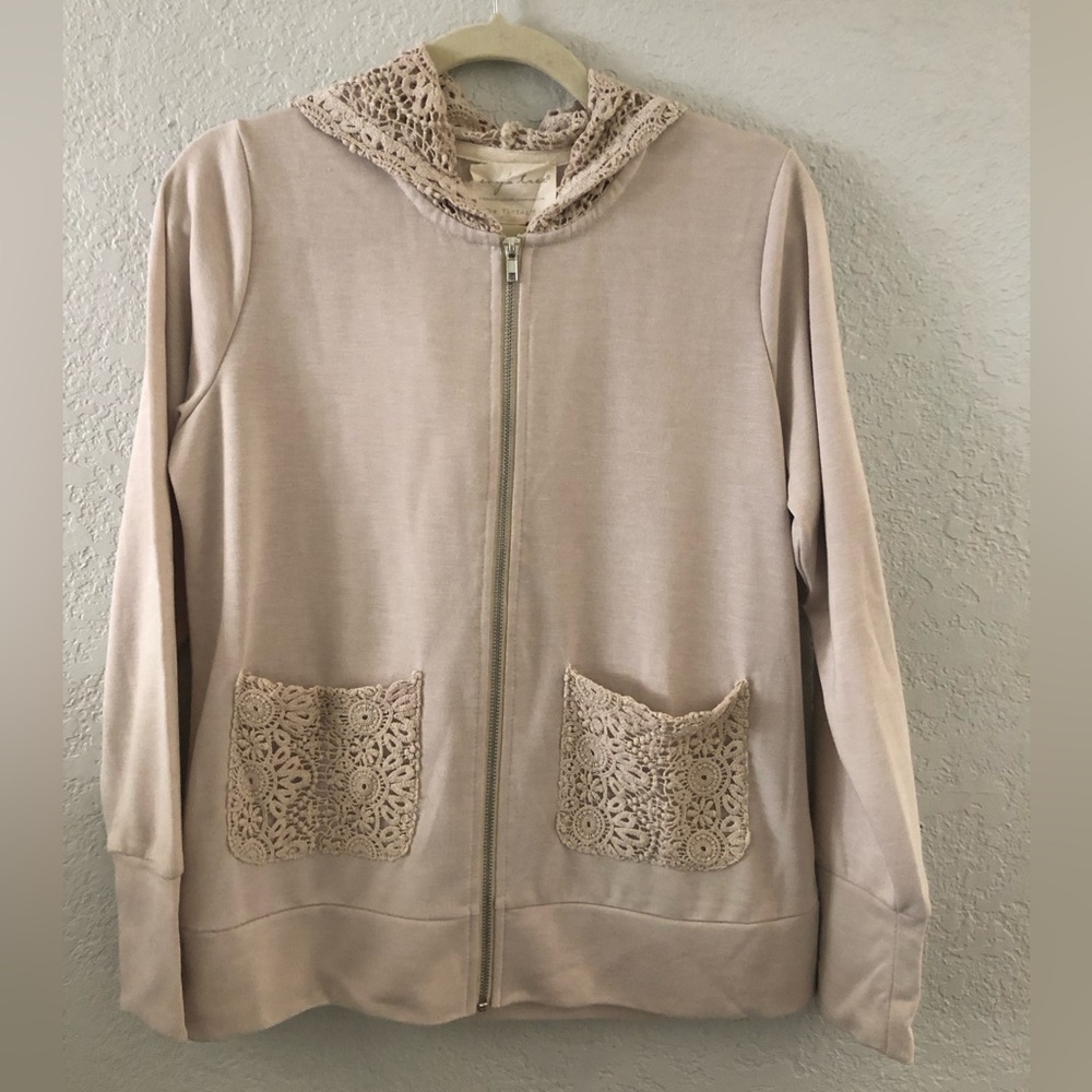 Evy’s Tree Victoria hoodie in sand- size Medium